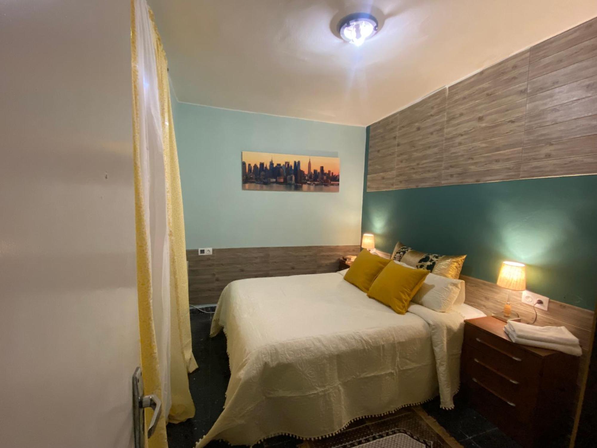 Hotel La Casa De Las Hadas à La Reguda Extérieur photo